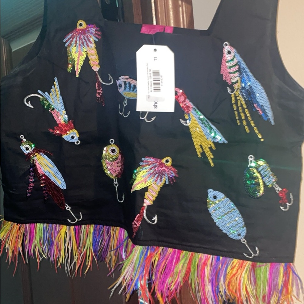Queen of sparkles fish tackle top!